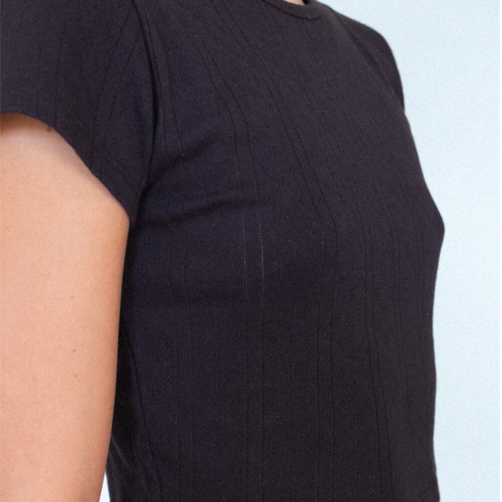 Black Ribbed Crop Top - Picture 3 of 12